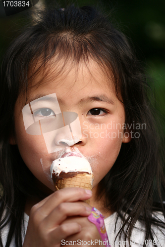 Image of child eating ice