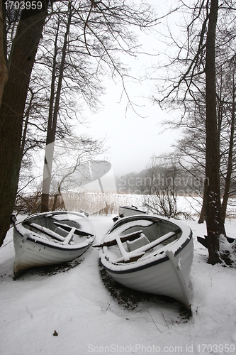 Image of foggy winter boat