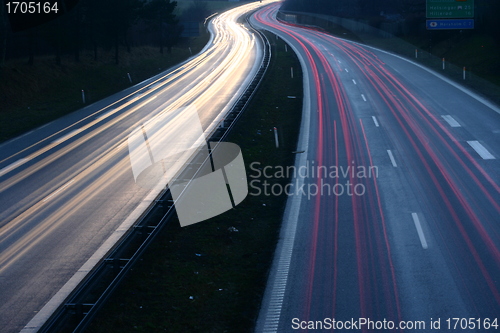 Image of night traffic