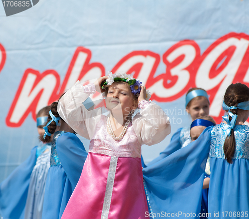 Image of ensemble of choreography Eroshki