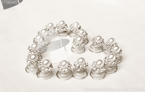 Image of hairpins on a white background