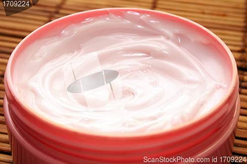 Image of cosmetic cream