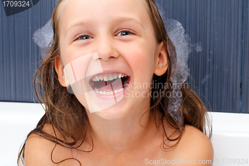 Image of Girl in the bath