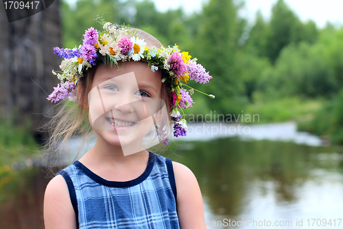 Image of girl in the wreath