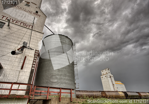 Image of Prairie Grain Elevator