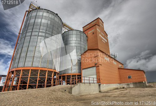 Image of Prairie Grain Elevator
