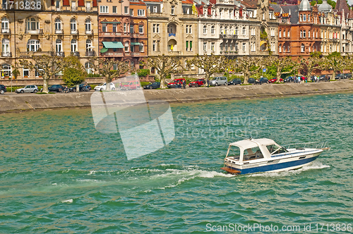 Image of Bodensee,Konstanz, Motorboot mit Stadtpromenade