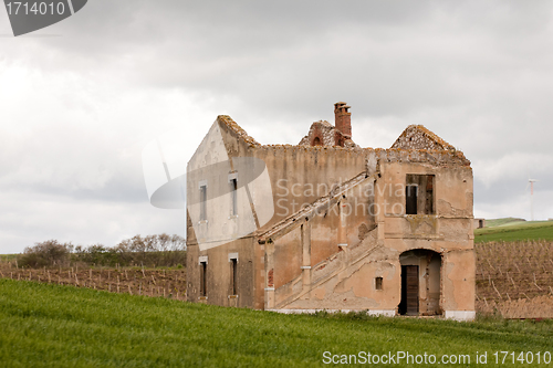 Image of abandoned house