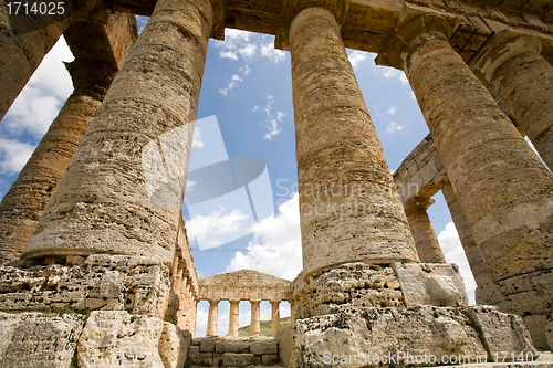 Image of temple of Venus