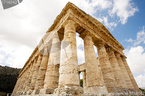 Image of Segesta ancient Greek temple 