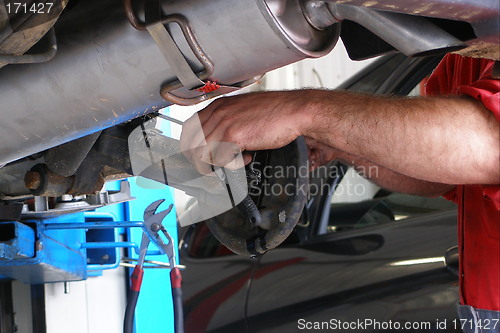 Image of garage-man  to repair à car