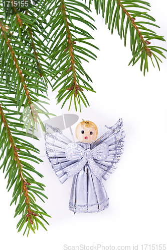 Image of decorated Christmas tree 