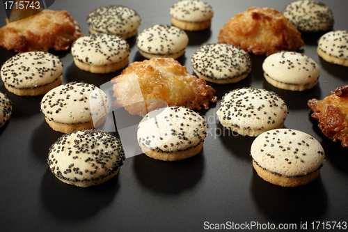 Image of various cookies