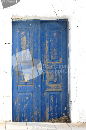 Image of Old door in Santorini