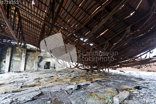Image of A ruin damaged house
