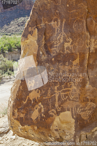 Image of petroglyphs of NIne Mile Canyon