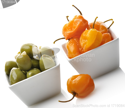 Image of Yellow Pepper And Olives