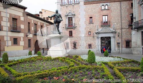 Image of Alvaro de Bazan monument