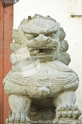 Image of Chinese lion statue