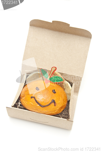 Image of Smiley face bread in box