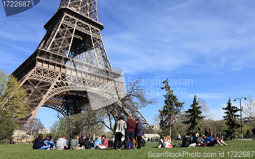 Image of Tourists at the Eiffel Tower