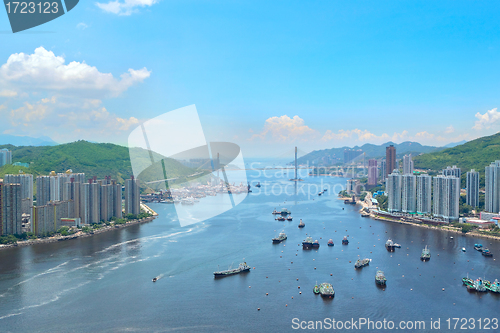 Image of downtown city and ocean