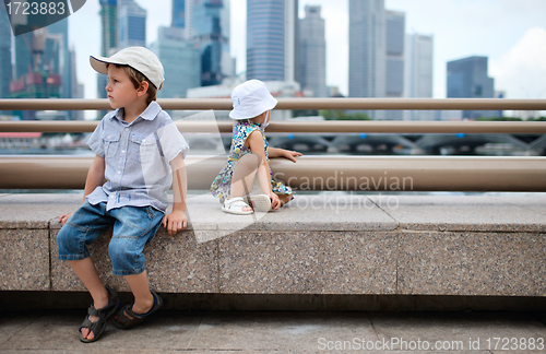 Image of Two kids at city