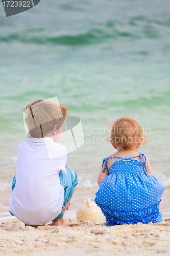 Image of Kids on the beach