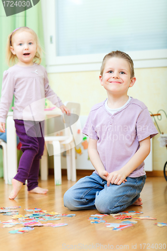 Image of Two kids at home