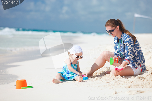 Image of Mother and daughter on vacation