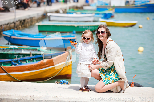 Image of Mother and daughter in Malta
