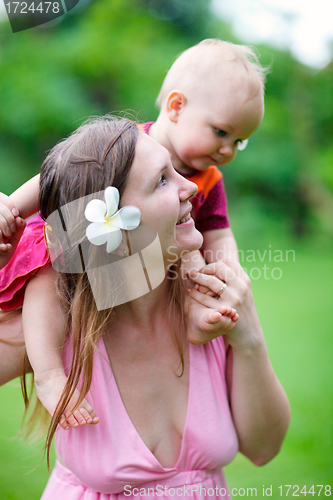 Image of Mother and daughter