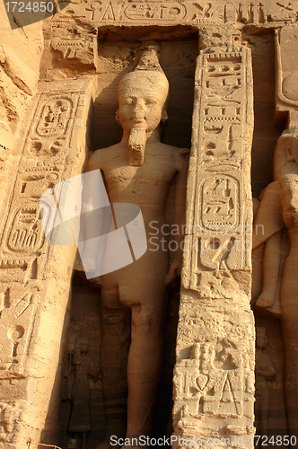 Image of Ramses II at Abu Simbel in Egypt