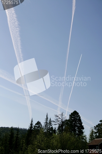 Image of Contrail tracks