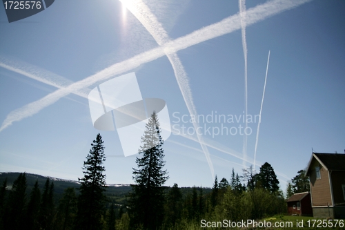 Image of Contrail tracks