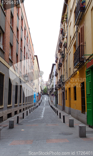Image of Madrid narrow alley 02
