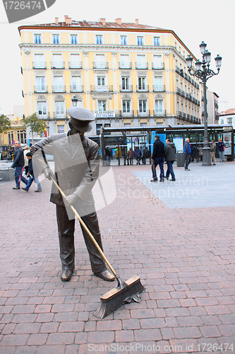 Image of Sweeper sculpture