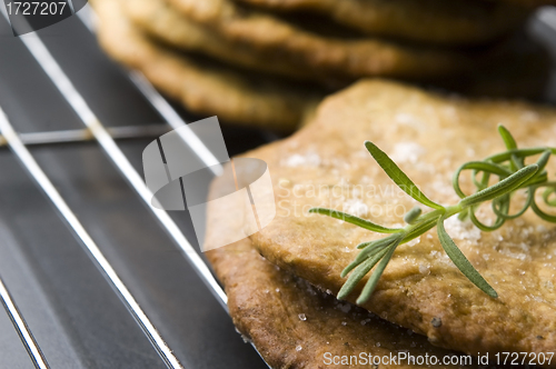 Image of Homemade rustical crackers with rosemary