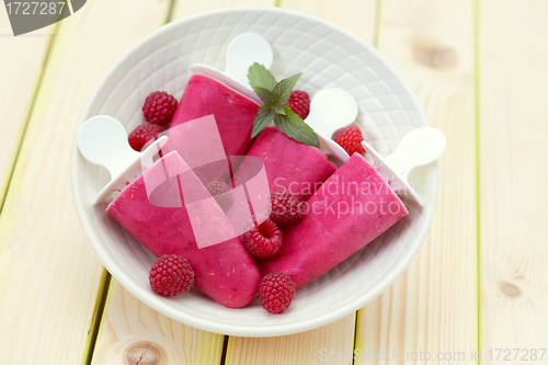 Image of raspberry ice creams