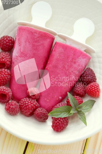 Image of raspberry ice creams