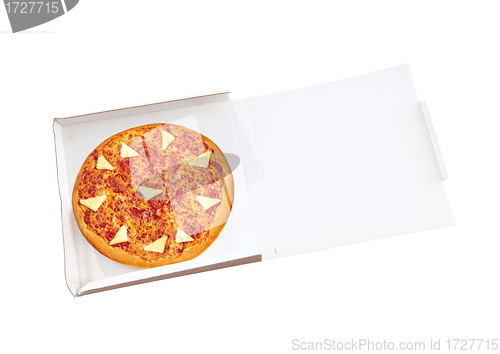 Image of pizza in open paper box