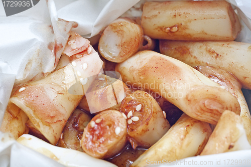 Image of Chinese rice roll (Hong Kong style) with different sauce
