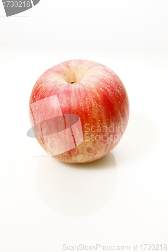 Image of Red apple isolated on white background