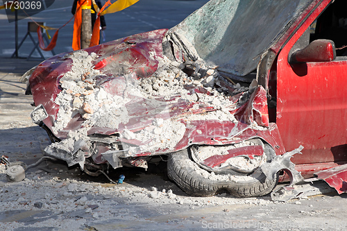 Image of Crushed car