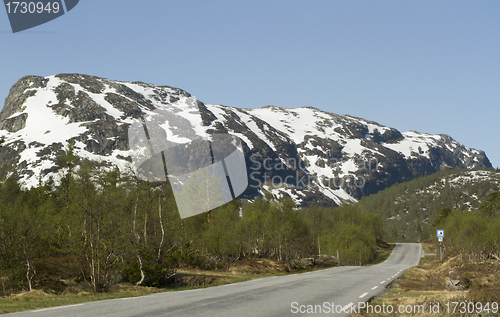 Image of Norwegian mountain road