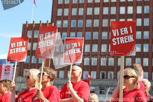 Image of Strike demonstration