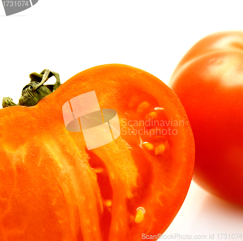 Image of red tomatoes 