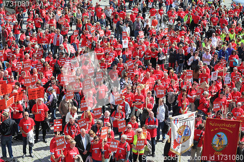 Image of Strike demonstration