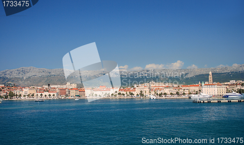 Image of blue sky and sea