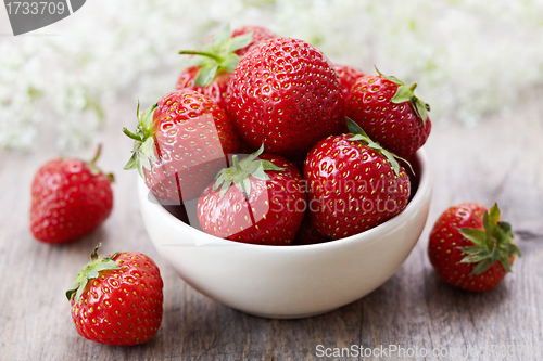 Image of fresh red strawberries